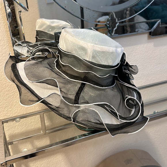 Beautiful Church Sunday Holiday Hat By Forbusite - Picture 9 of 13